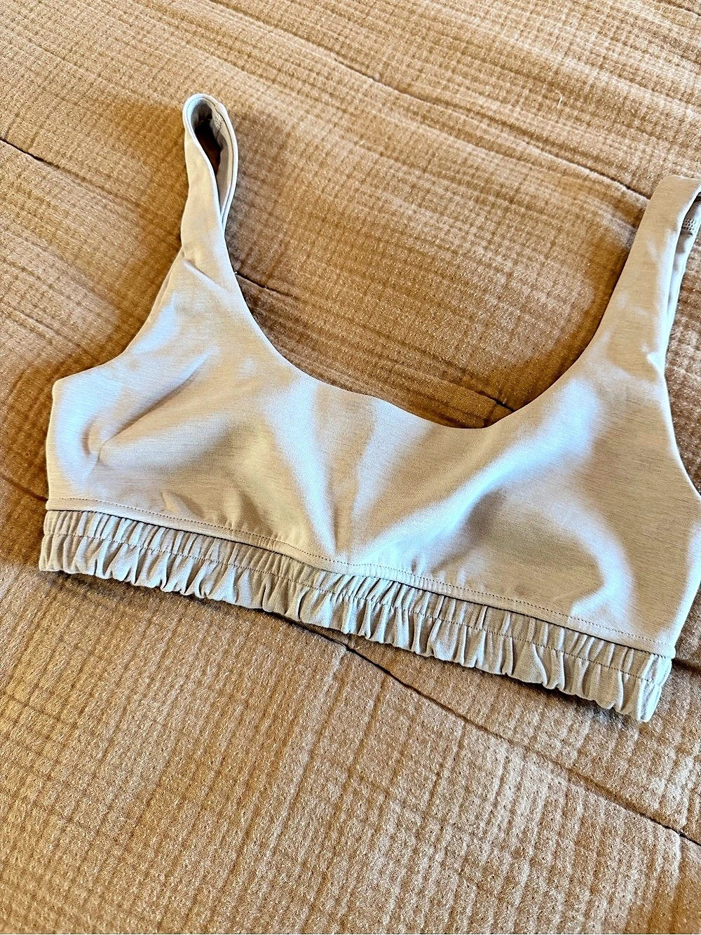 Lululemon Softstreme Scoop-Neck Bra White NWOT
